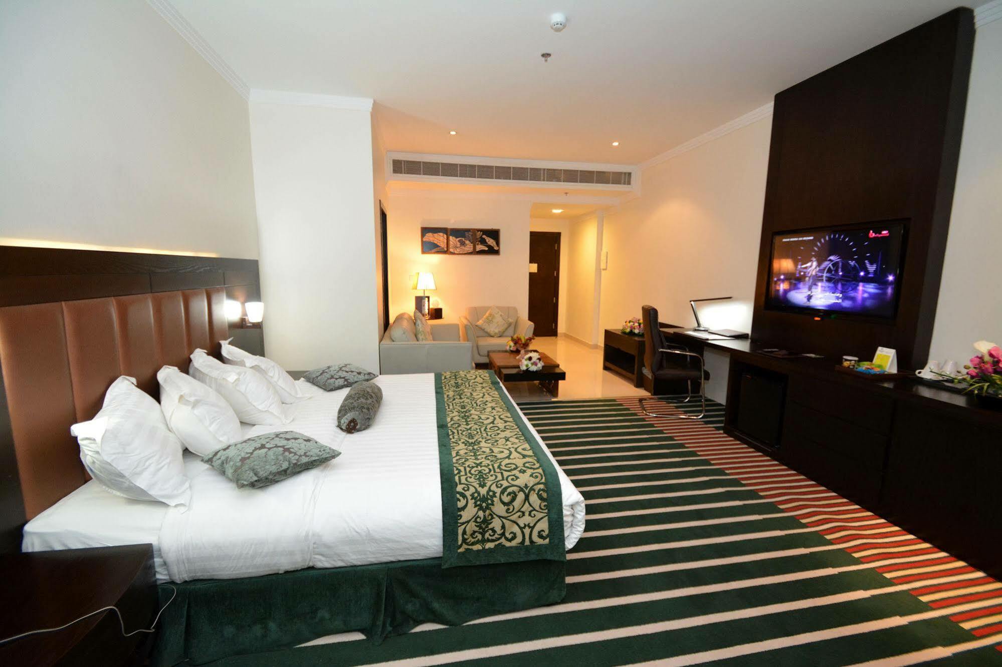 Sunday Millennia Hotel Ер-Ріяд Екстер'єр фото